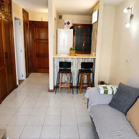 Дом отдыха Cozy In - Pool & Private Terrace Адехе